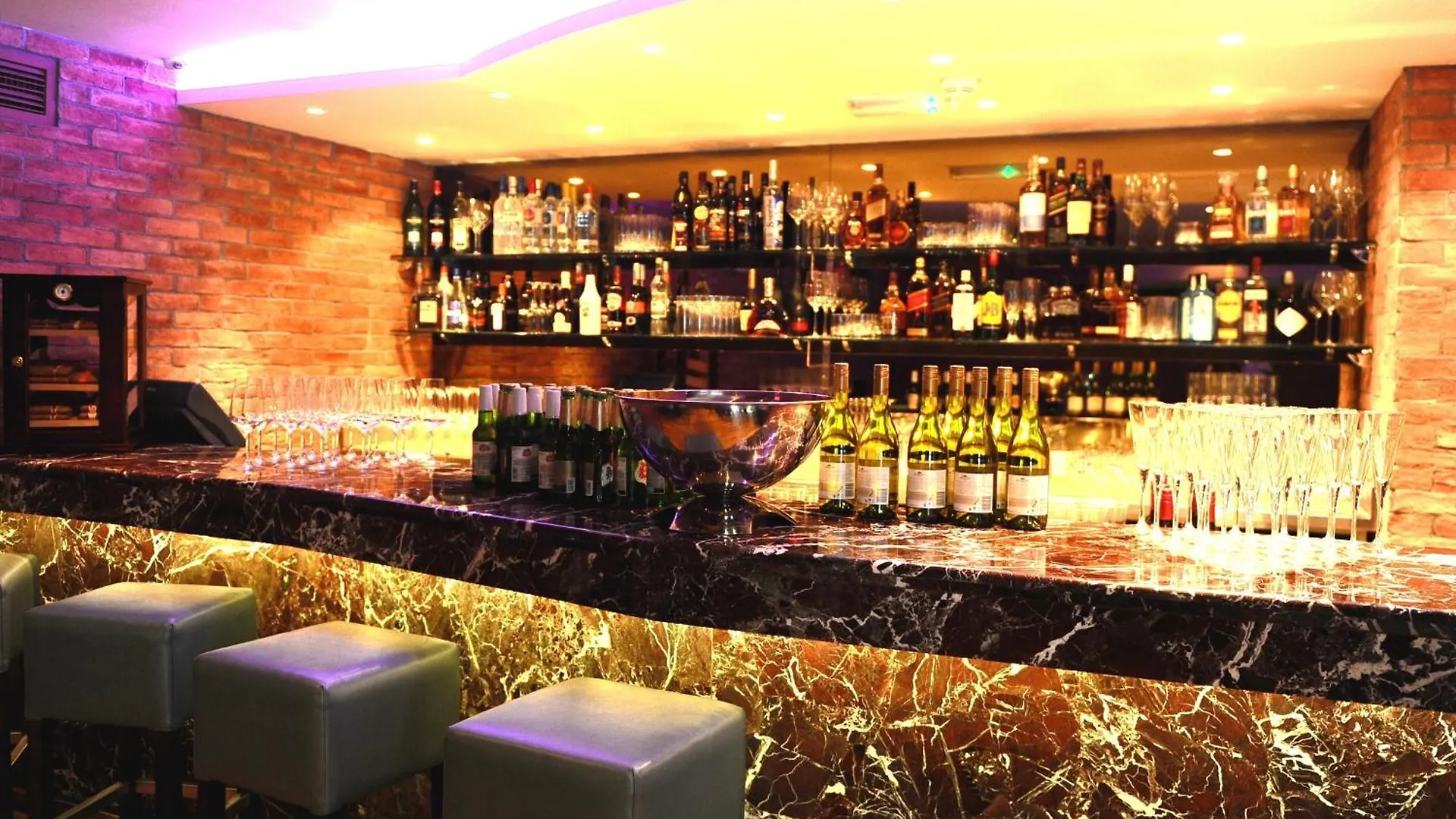 Hotel Ramada Downtown Abou Dabi 4*,  Émirats arabes unis