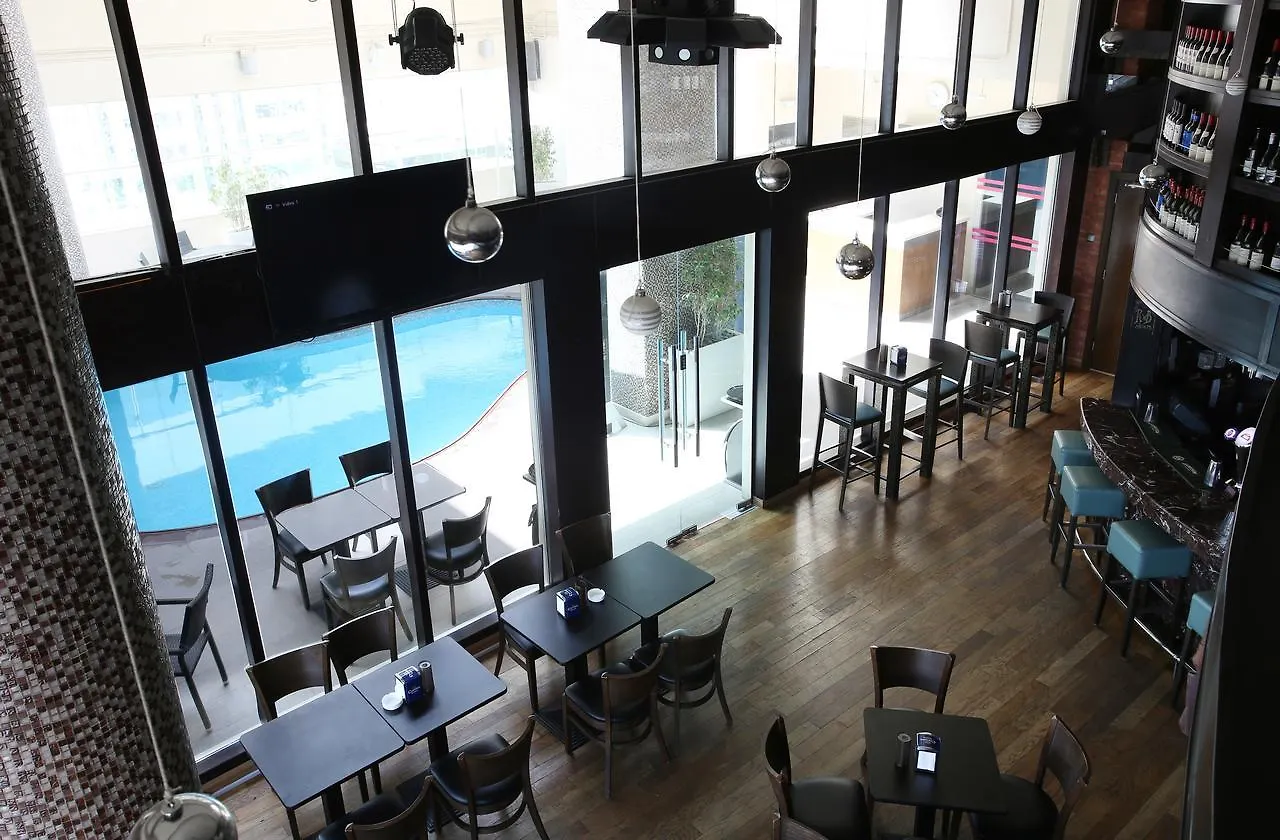 Hotel Ramada Downtown Abou Dabi
